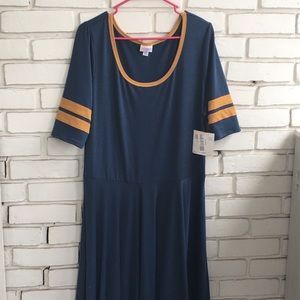 🌻LuLaRoe Nicole Dress NWT Size 3XL🌻